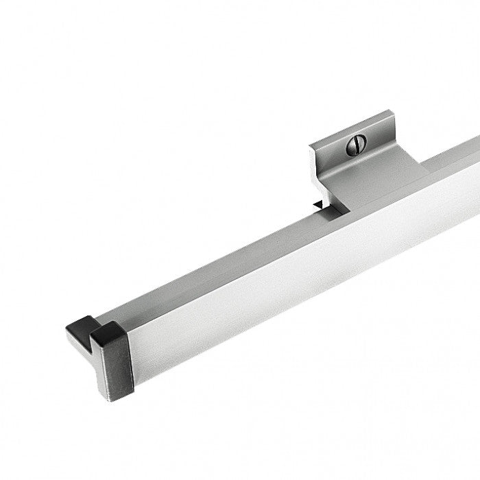 Horizontal mounting rail