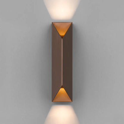 Chaska Wall Light