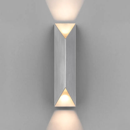 Chaska Wall Light