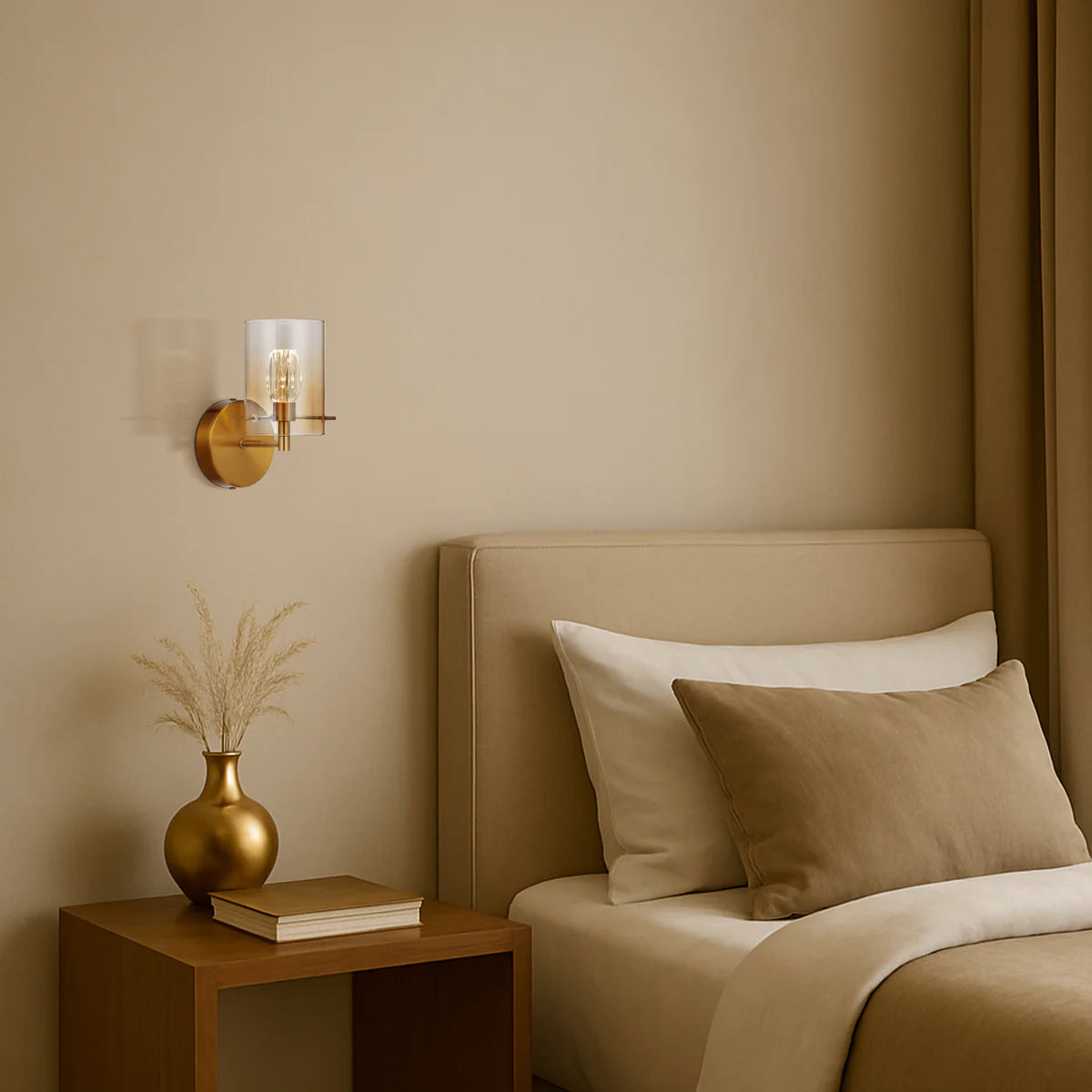 Crevil Wall Light