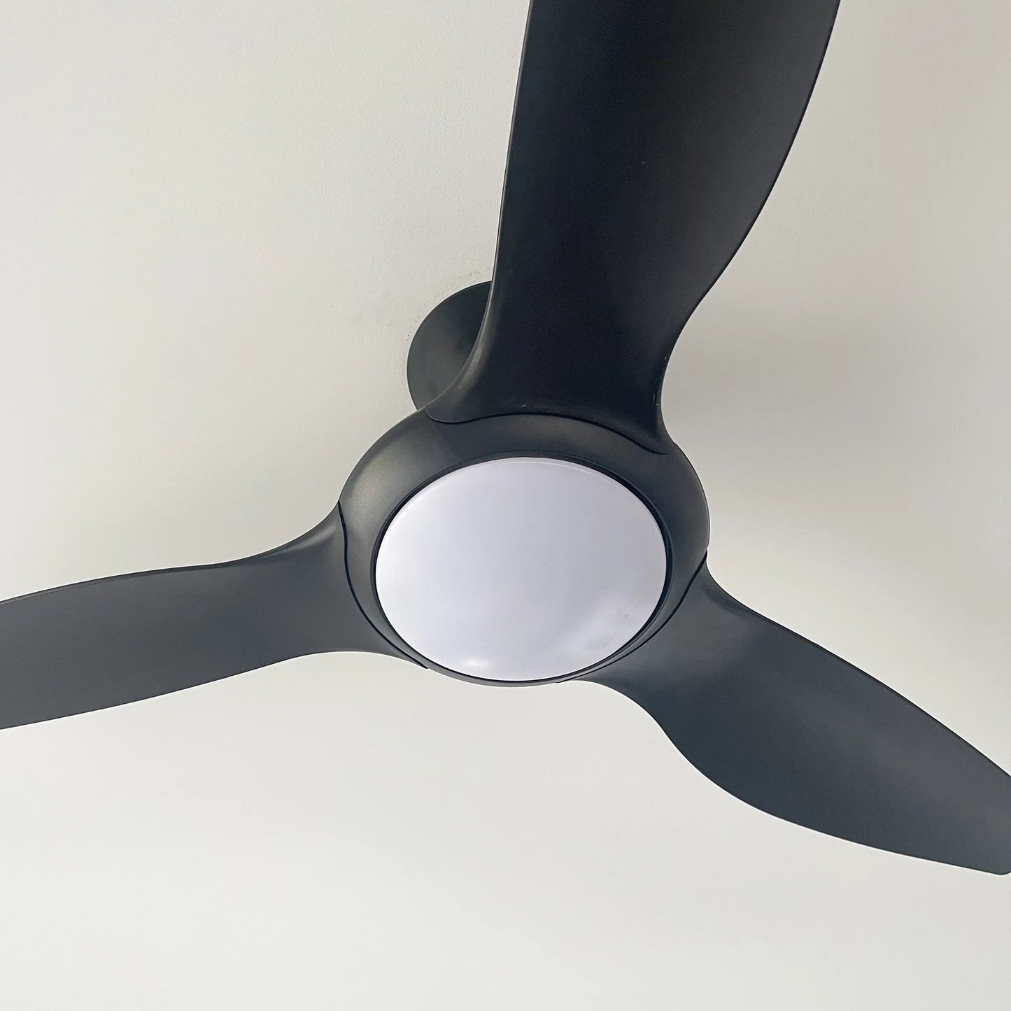 Delta 52inch (132cm) 3 blade DC Ceiling Fan with LED Light