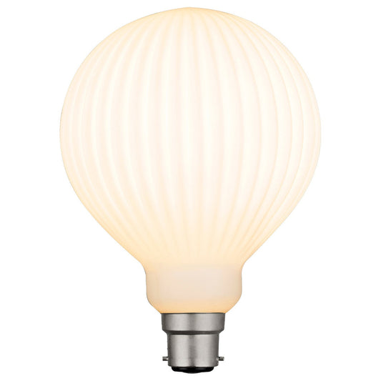 G125 B22 Vintage Decorative Globe