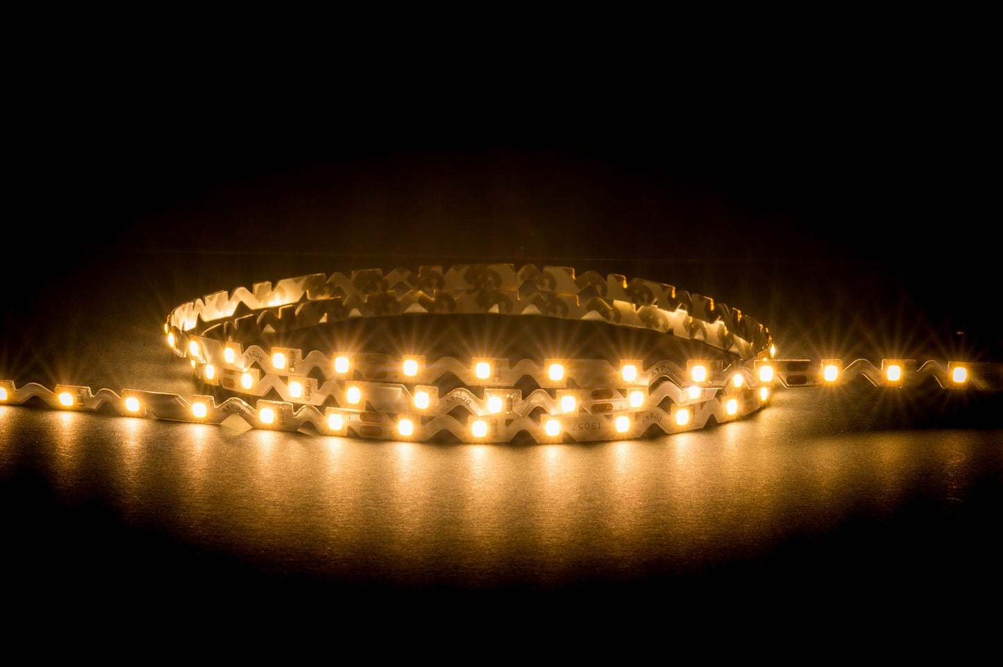 14.4w DC 60LED 2700k IP54 Bendable LED Strip