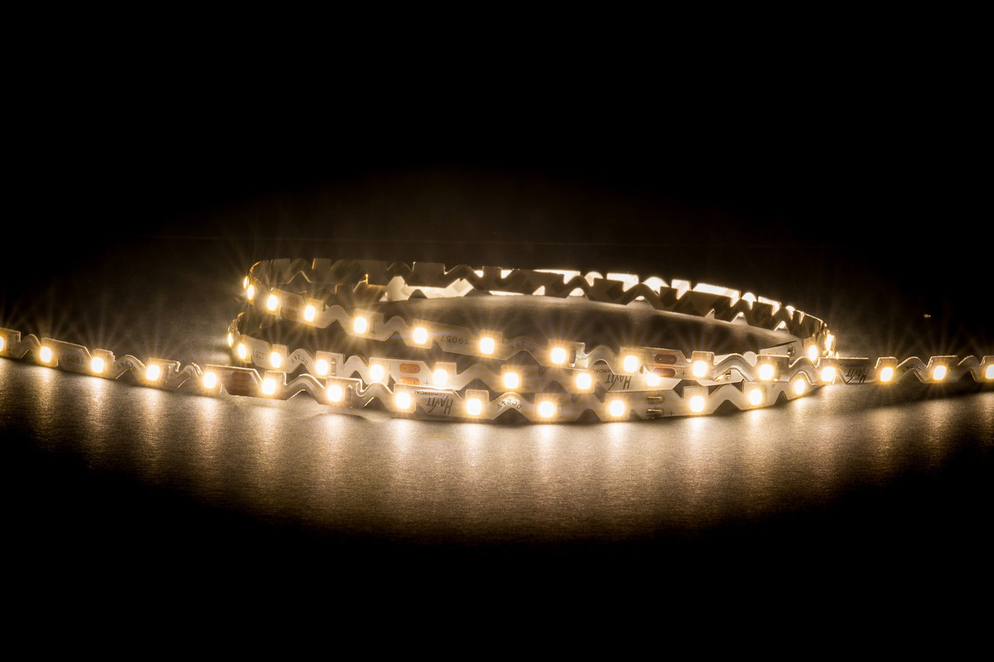 14.4w DC 60LED 2700k IP54 Bendable LED Strip