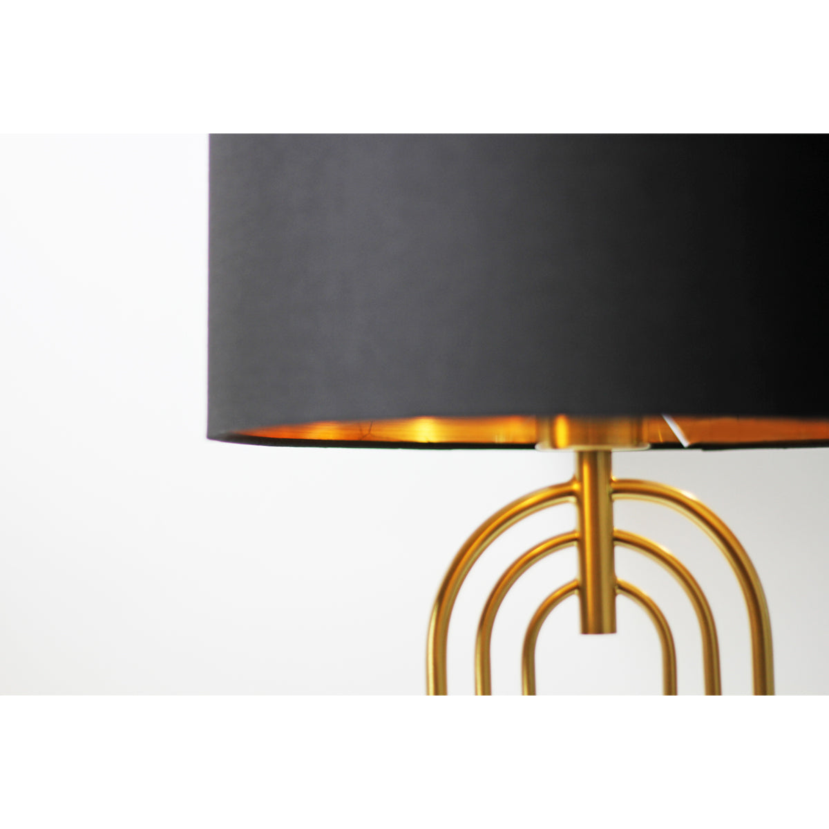 Fleur Table Lamp - Black