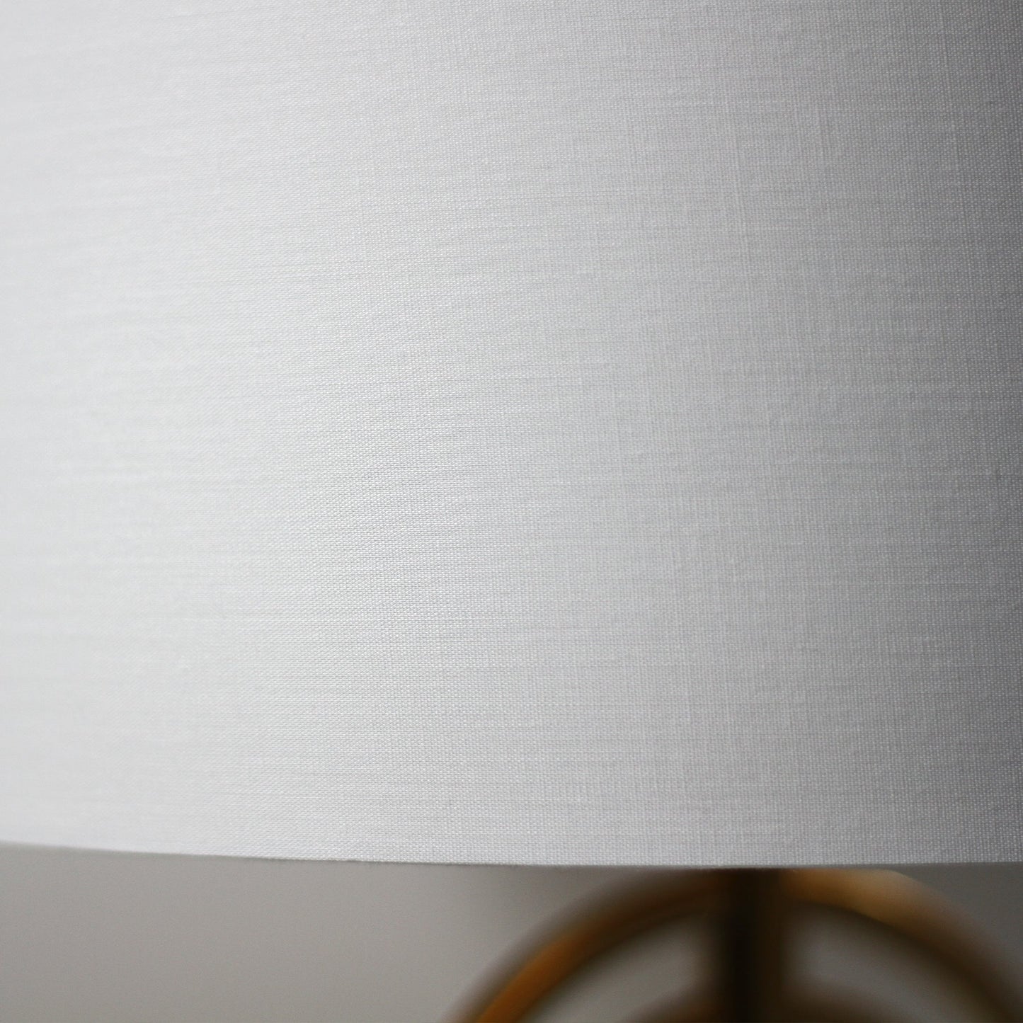 Fleur Table Lamp _ White