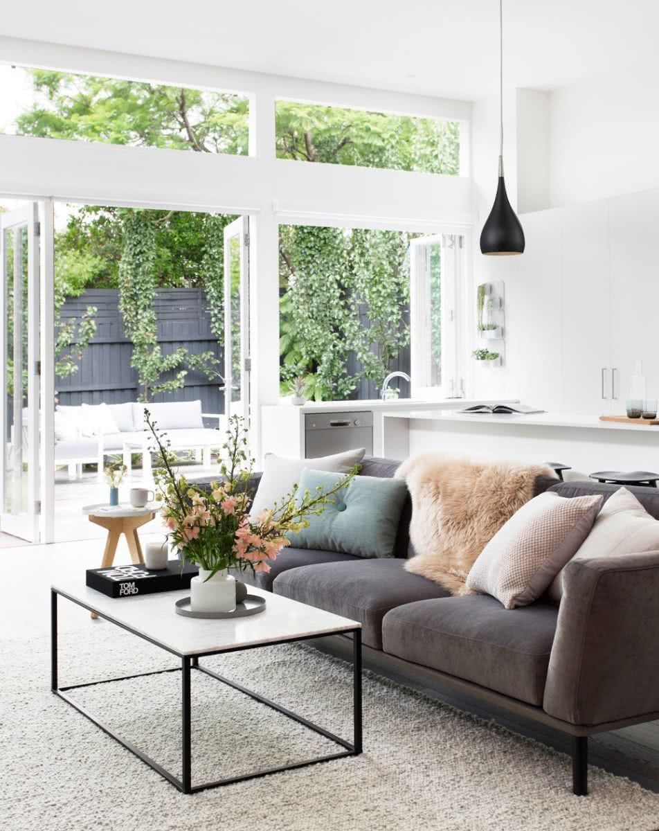 Zara Metal and Polycarbonate Small Pendant Light